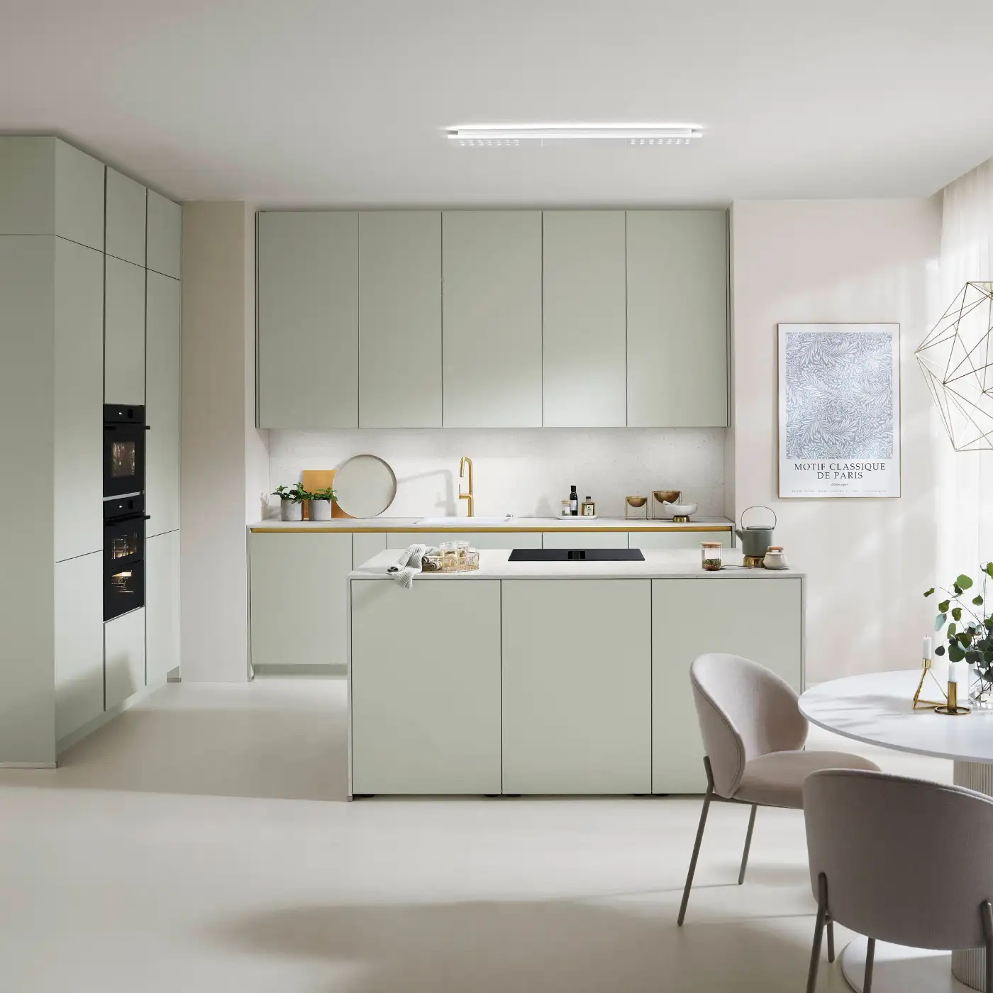 nobilia-inselkueche-pastell-gruen-grifflos