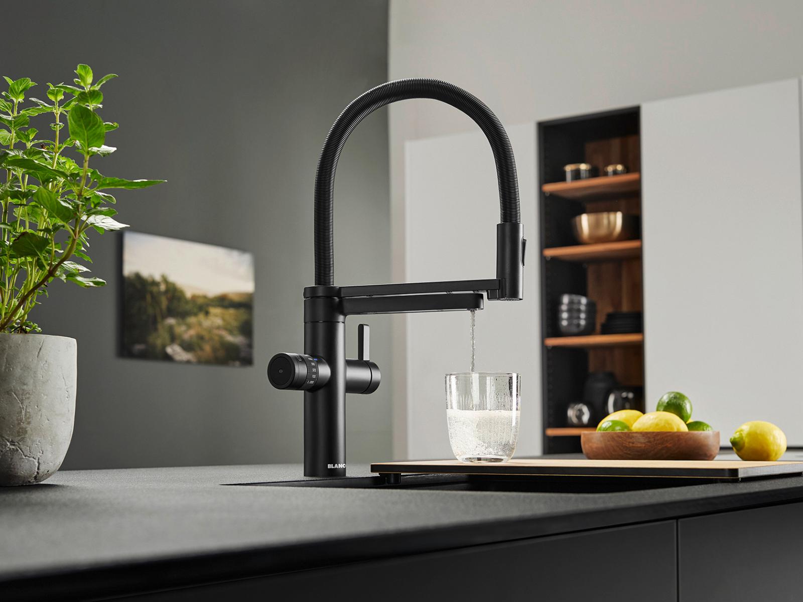 Blanco-Wassersystem-Soda-gefiltertes-Wasser