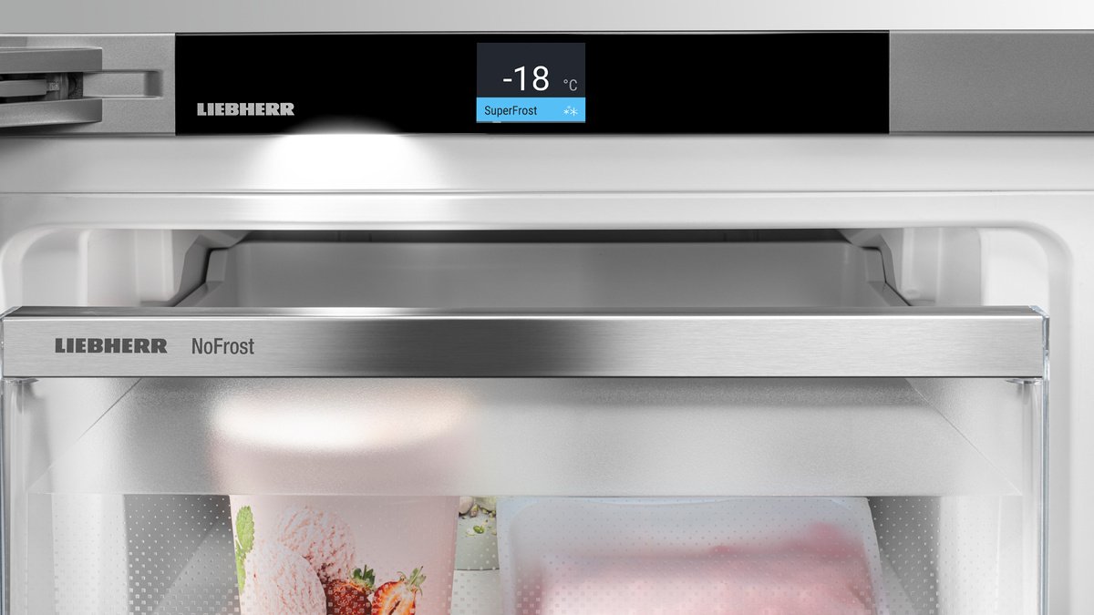 Bedienanzeige eines Liebherr Gefrierschranks mit NoFrost bei minus 18 Grad